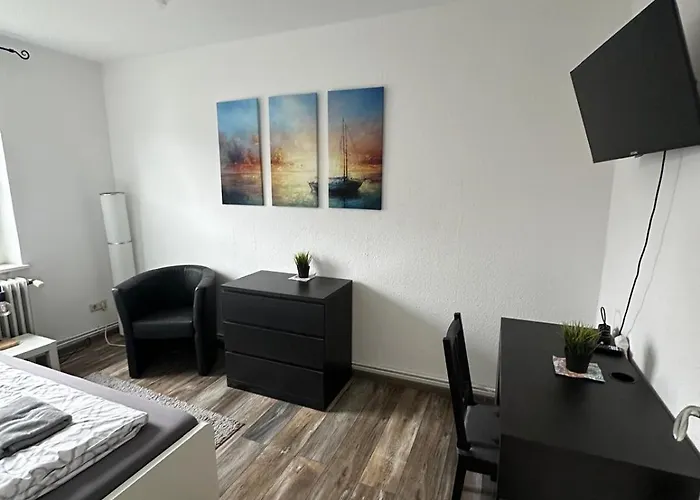 Daire Ruhige 3-zimmerwohnung Im Norden Bremens Fuer Monteure Und Geschaeftsreisende Pm 29 Eg *